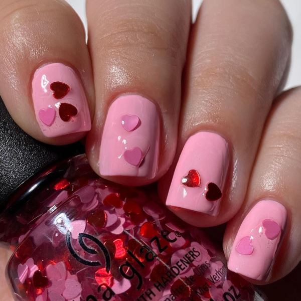 China Glaze Meadow Dreams Spring и Love & Kisses Valentines Day 2024 Collections